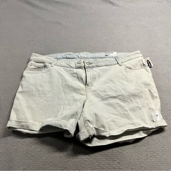 Old Navy Boyfriend light Wash Denim Shorts Plus Size 22 NWT 5” Inseam - Picture 1 of 6